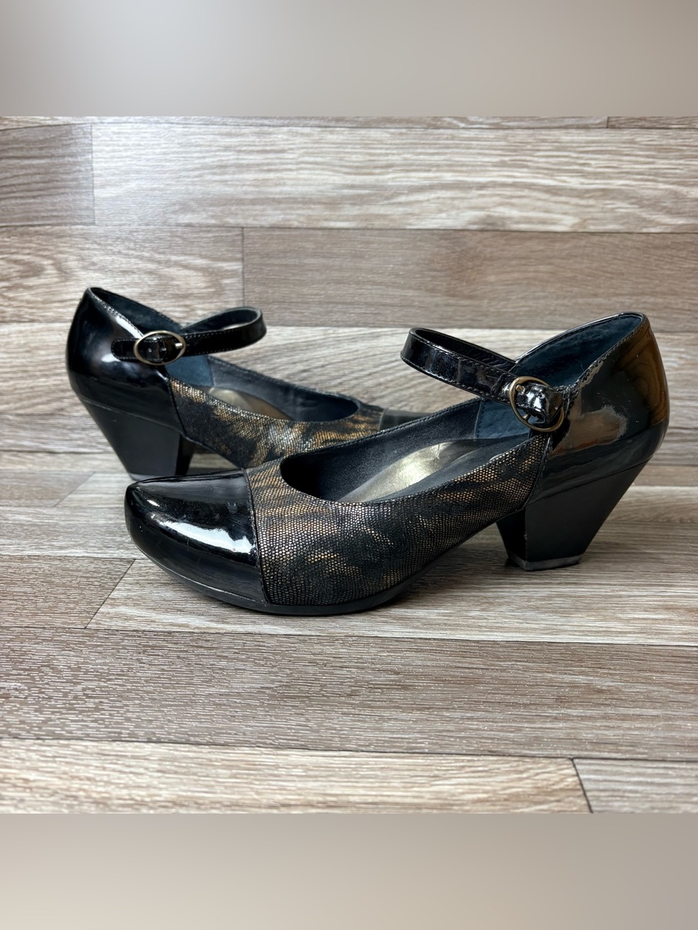 Dansko Bonnie Coffee Swirl & Black Patent
Leather Mary Jane Heels Size 38 or 8